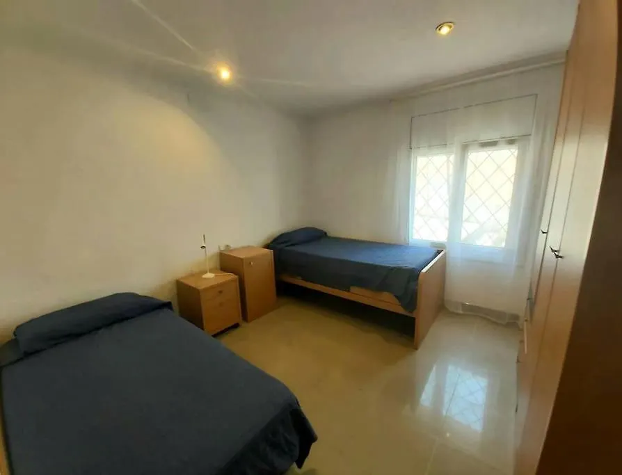 Appartement Avec Piscine A 5Mn Plage Farella Llanca 0*,  Spain